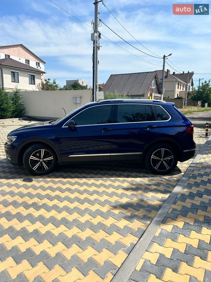 Volkswagen Tiguan 2019 VIN WVGZZZ5NZLW812902 фото оголошення 4 з 29