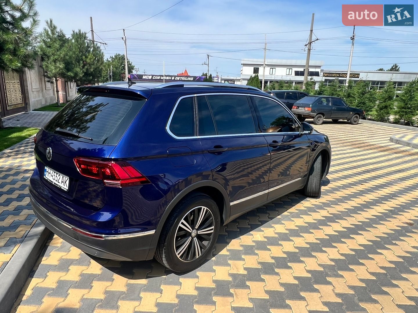 Volkswagen Tiguan 2019 VIN WVGZZZ5NZLW812902 фото оголошення 10 з 29