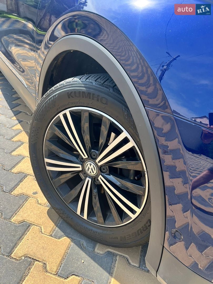 Volkswagen Tiguan 2019 VIN WVGZZZ5NZLW812902 фото оголошення 16 з 29