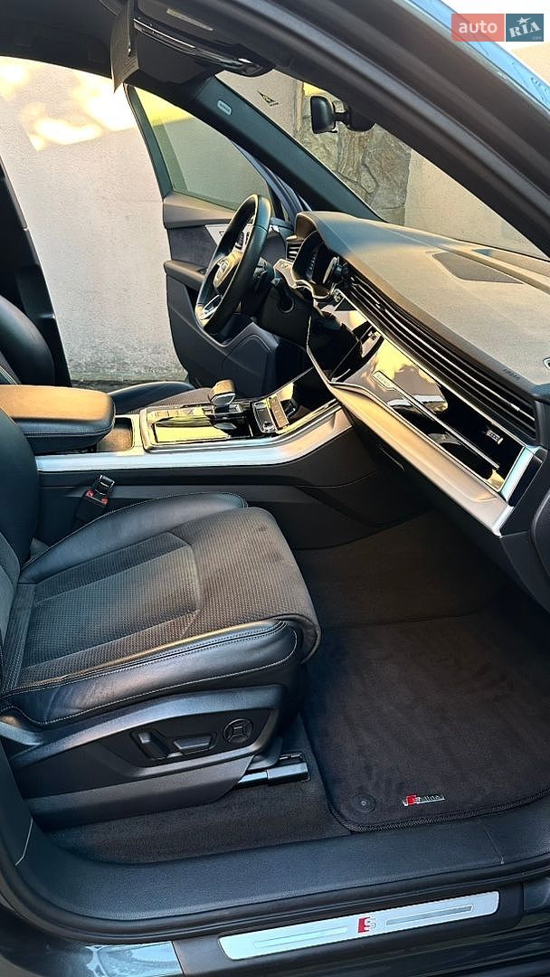 Audi Q7 2020 VIN WAUZZZ4M5MD014700 фото оголошення 30 з 97