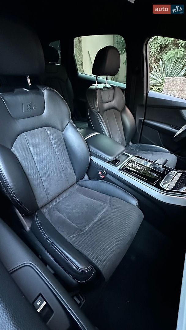 Audi Q7 2020 VIN WAUZZZ4M5MD014700 фото оголошення 36 з 97