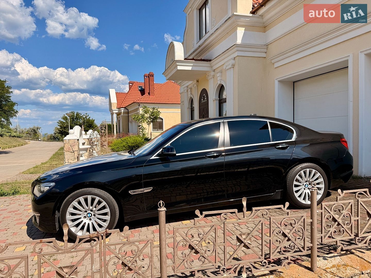 BMW 7 Series 2014 VIN WBAYC41060DZ77505 фото оголошення 3 з 12
