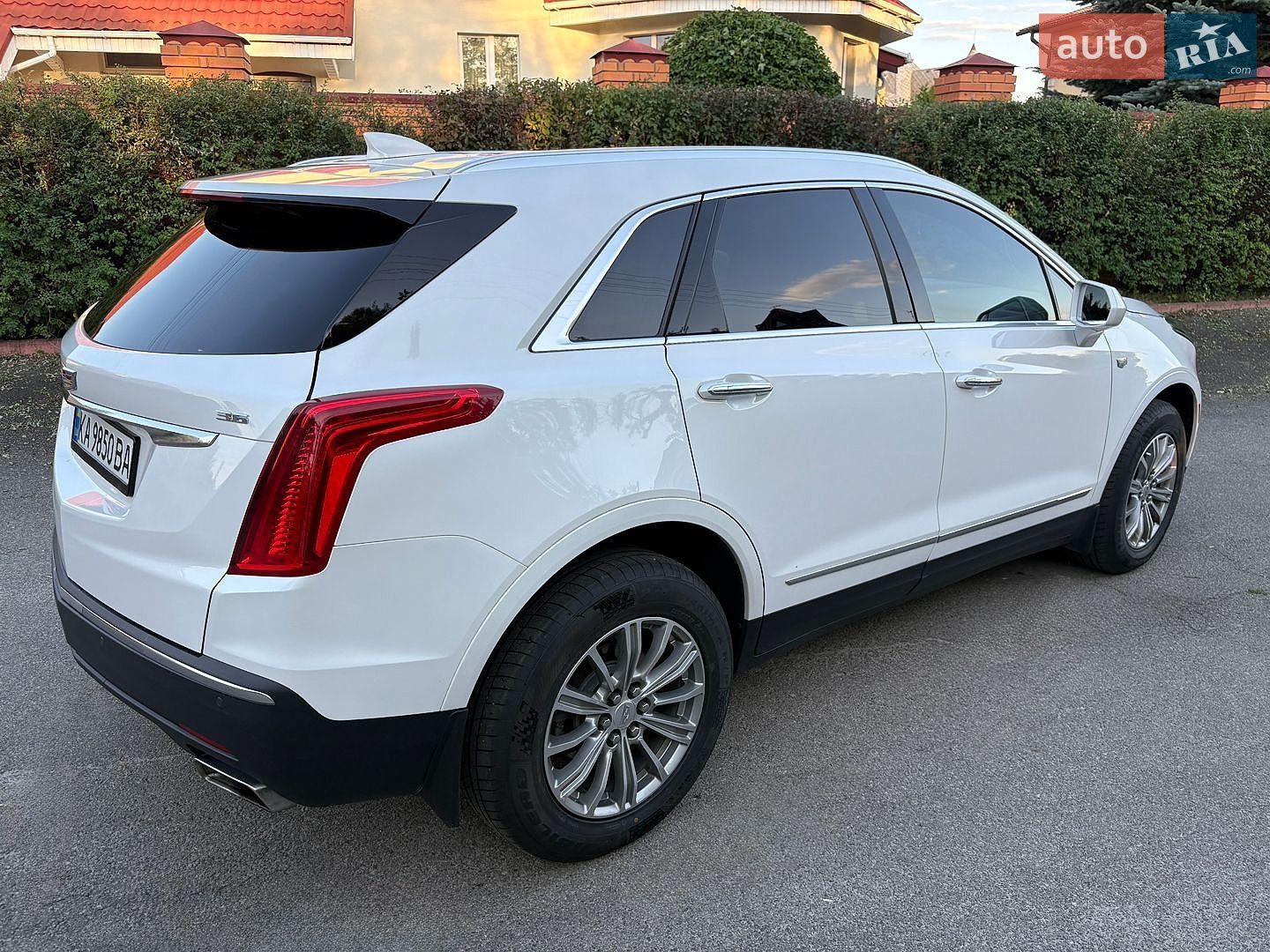 Cadillac XT5 2017 VIN 1GYKNBRS0HZ276772 фото оголошення 3 з 24