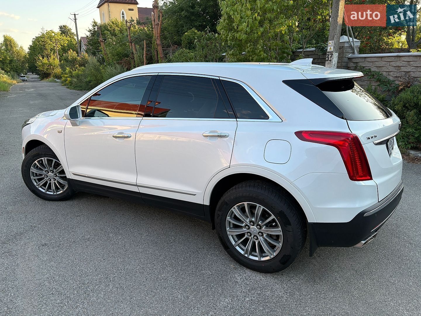 Cadillac XT5 2017 VIN 1GYKNBRS0HZ276772 фото оголошення 4 з 24