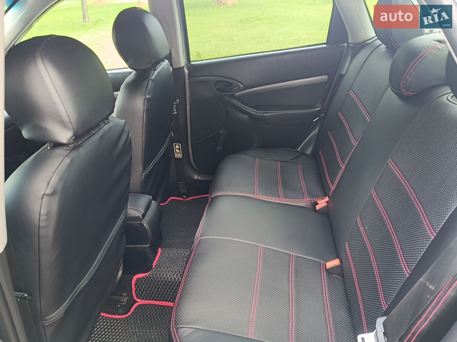 Ford Focus 2003 VIN WF0FXXWPDF3U77695 фото оголошення 8 з 16