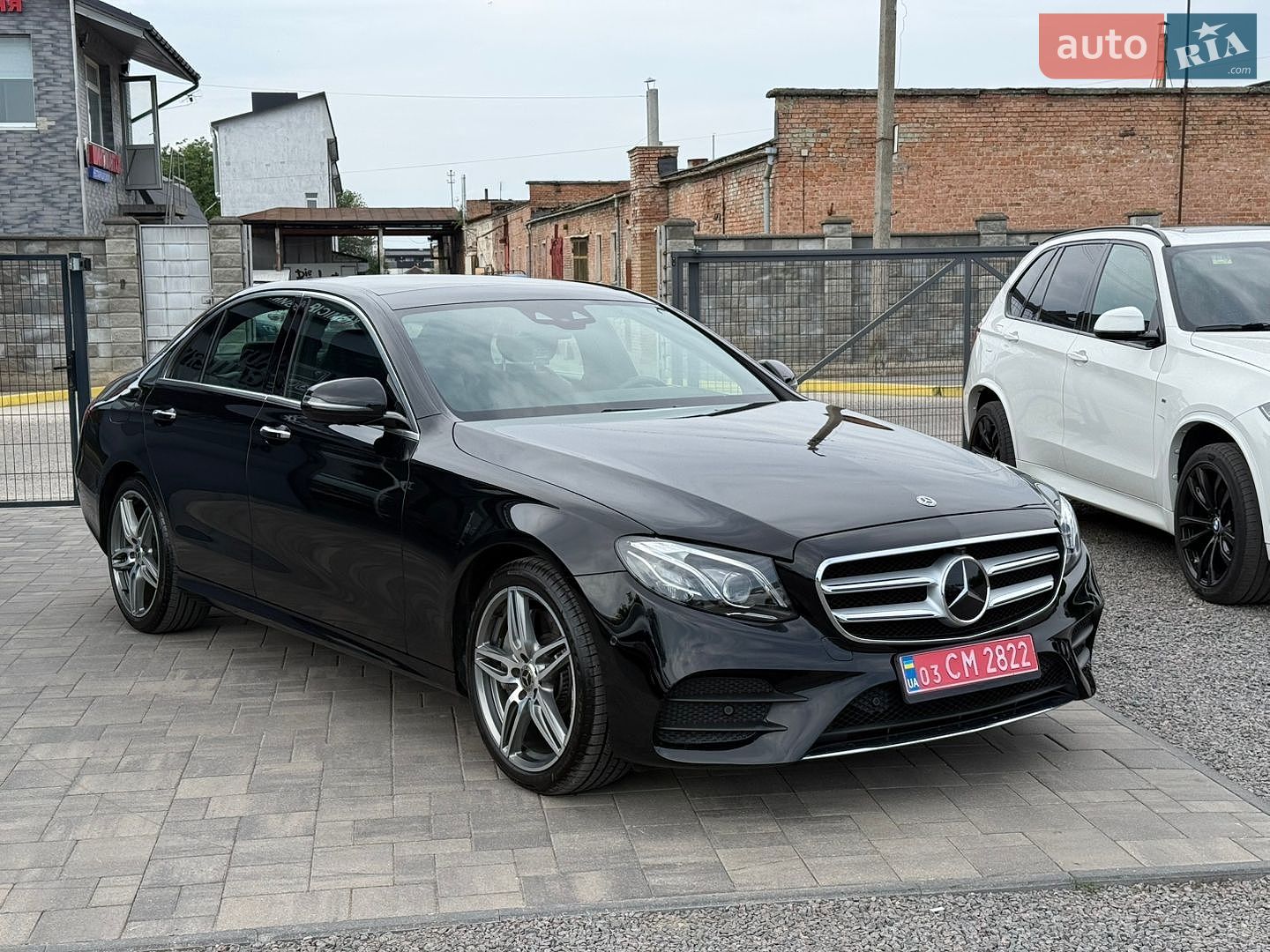 Mercedes-Benz E-Class 2019 VIN WDDZF8EB1LA752096 фото оголошення 7 з 37