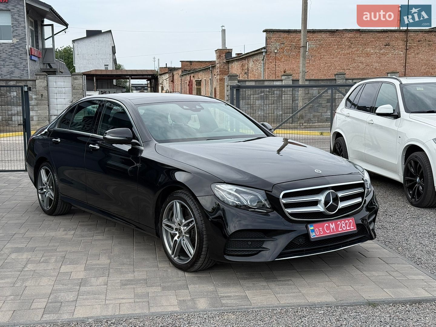 Mercedes-Benz E-Class 2019 VIN WDDZF8EB1LA752096 фото оголошення 6 з 37