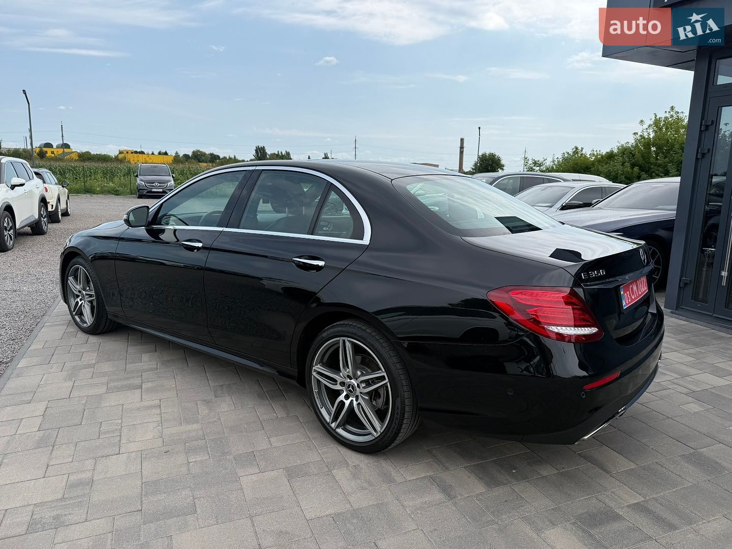 Mercedes-Benz E-Class 2019 VIN WDDZF8EB1LA752096 фото оголошення 18 з 37