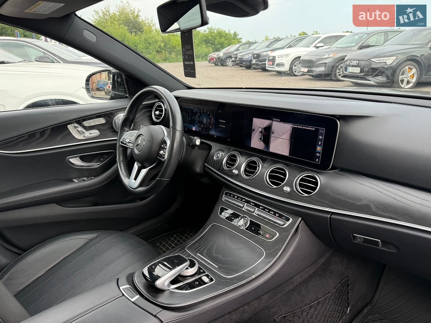 Mercedes-Benz E-Class 2019 VIN WDDZF8EB1LA752096 фото оголошення 32 з 37