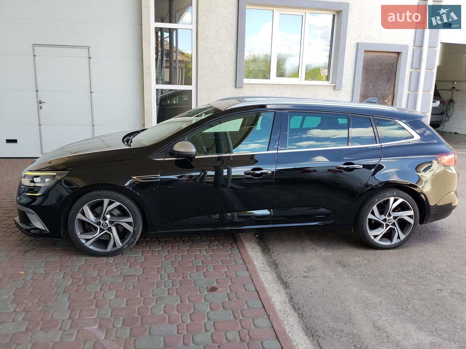 Renault Megane 2019 VIN VF1RFB00060582996 фото оголошення 11 з 62