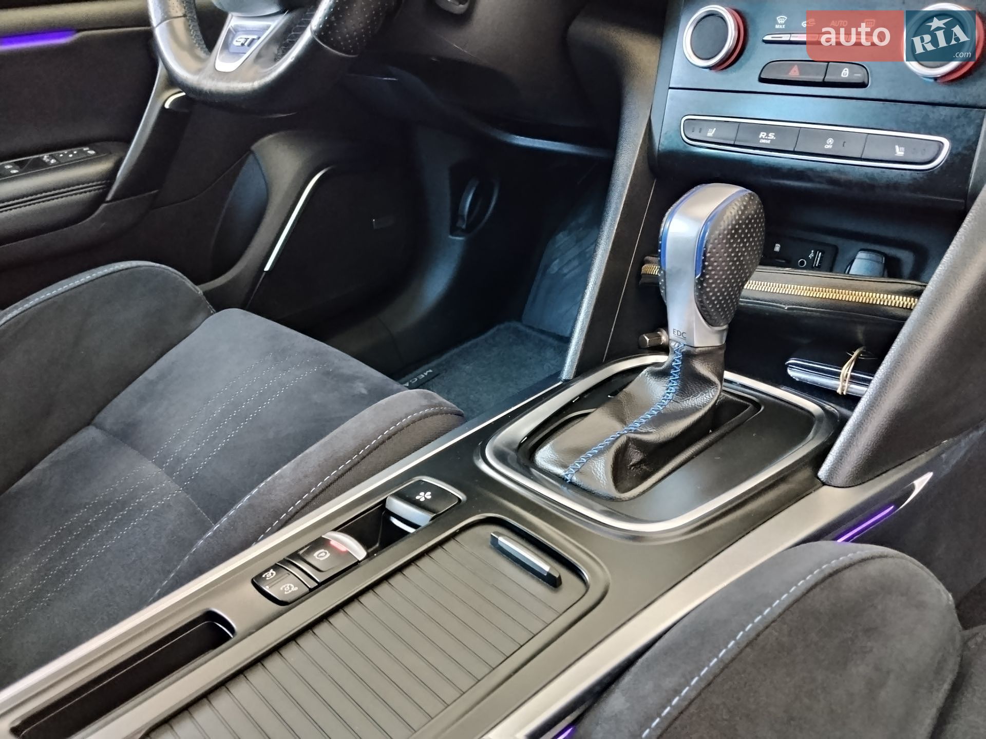Renault Megane 2019 VIN VF1RFB00060582996 фото оголошення 32 з 62