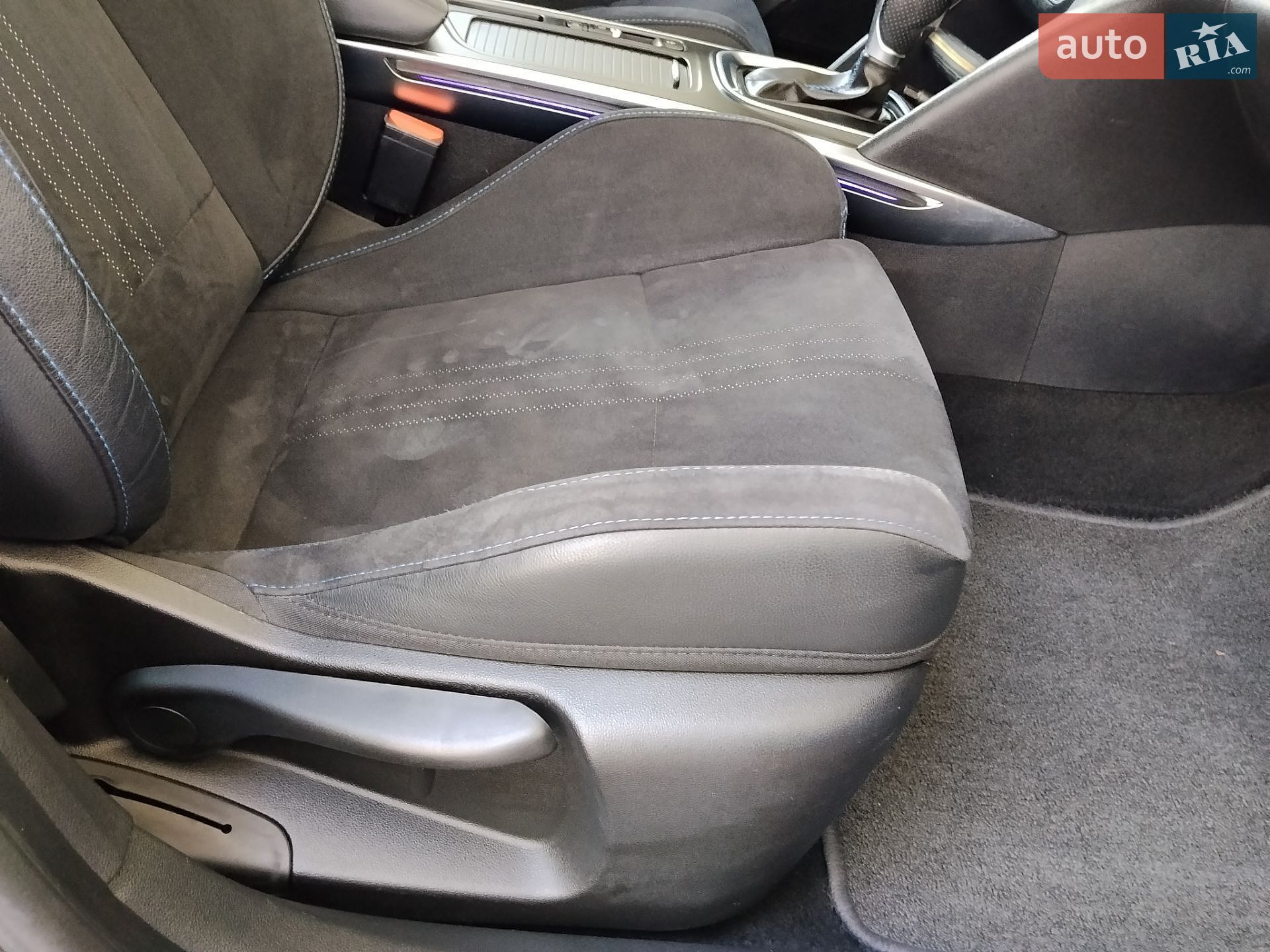 Renault Megane 2019 VIN VF1RFB00060582996 фото оголошення 36 з 62