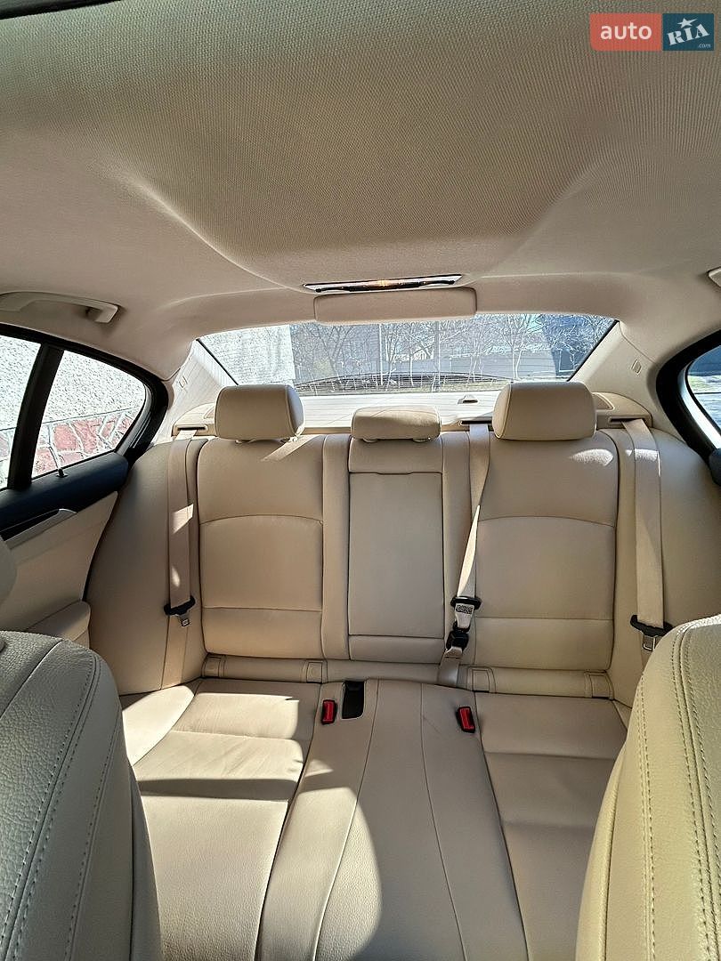 BMW 5 Series 2015 VIN WBA5A7C53FD628927 фото оголошення 2 з 24