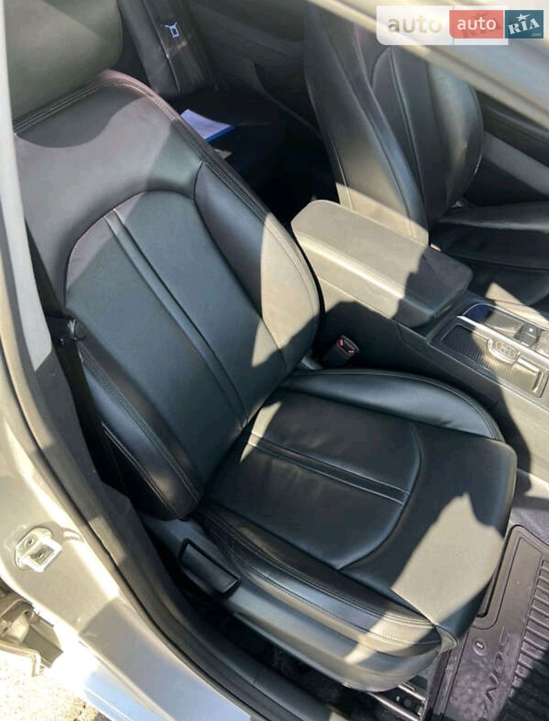 Hyundai Sonata 2015 VIN KMHE341DBFA134475 фото оголошення 4 з 10