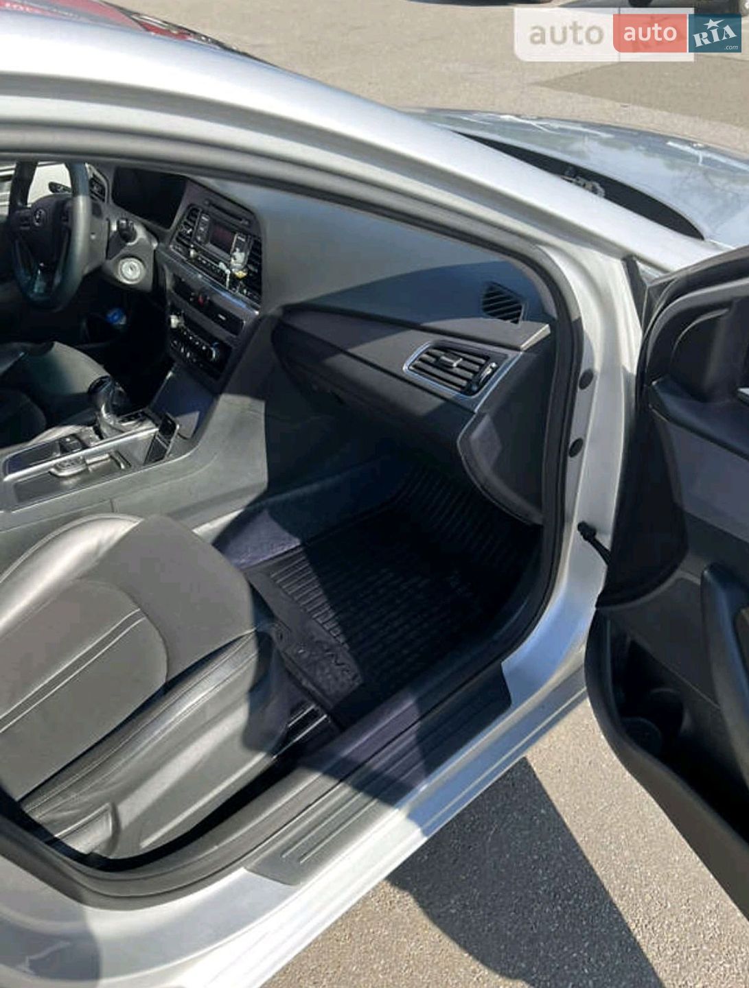 Hyundai Sonata 2015 VIN KMHE341DBFA134475 фото оголошення 6 з 10