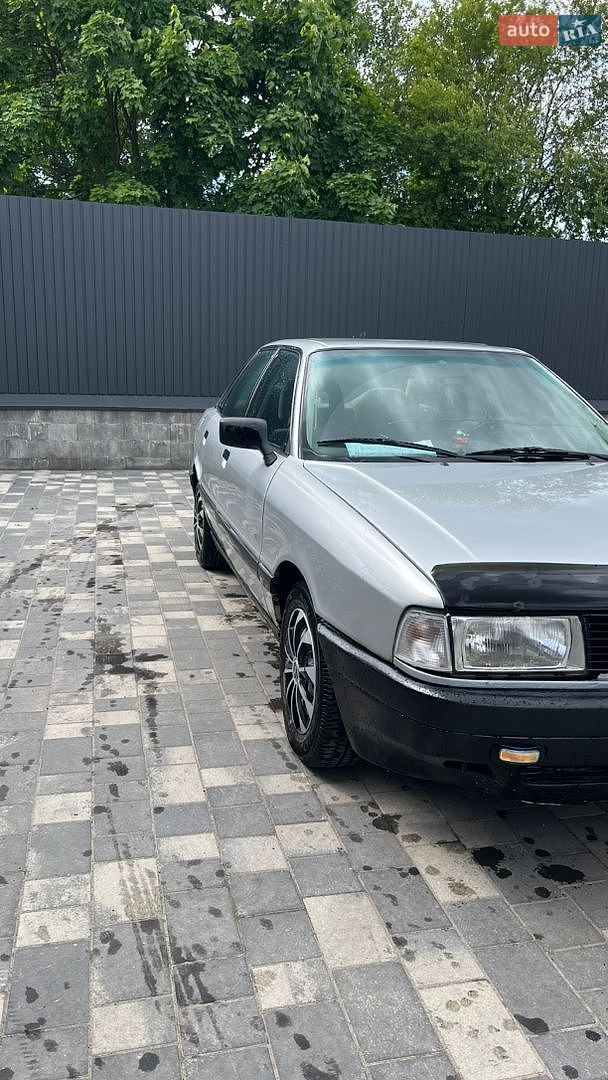 Audi 80 1991 VIN WAUZZZ8AZMA276042 фото оголошення 2 з 9