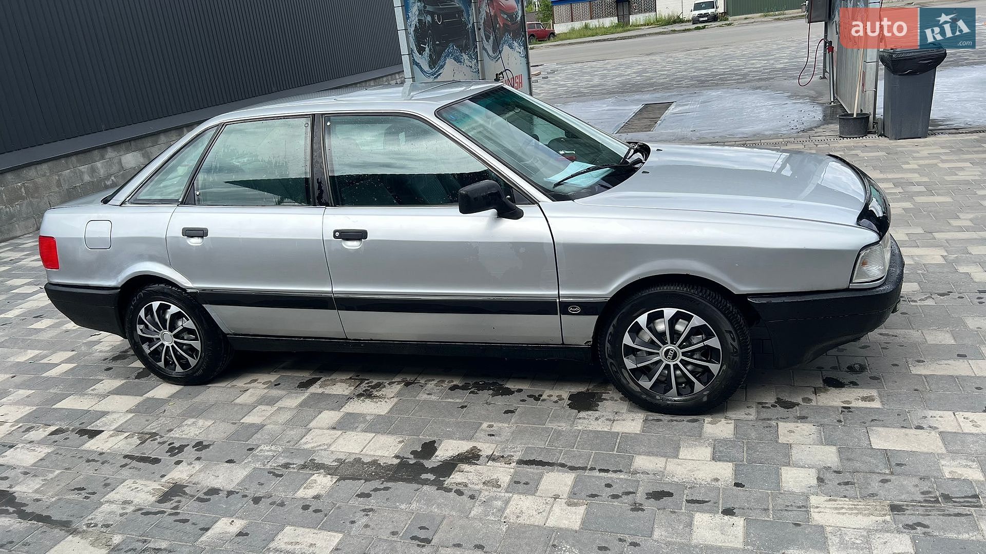 Audi 80 1991 VIN WAUZZZ8AZMA276042 фото оголошення 3 з 9