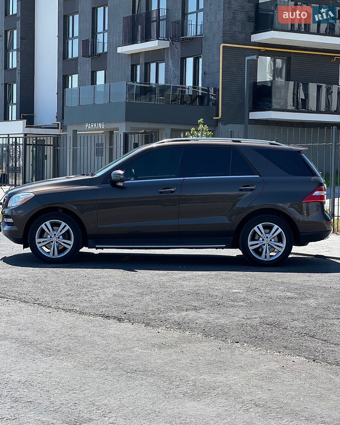 Mercedes-Benz M-Class 2014 VIN 4JGDA2EBXEA425680 фото оголошення 3 з 45