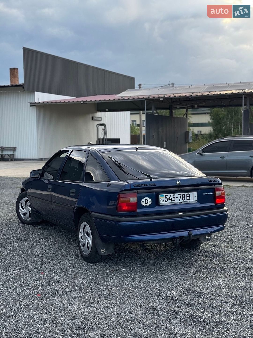 Opel Vectra 1993 VIN W0L000089P1024056 фото оголошення 3 з 10