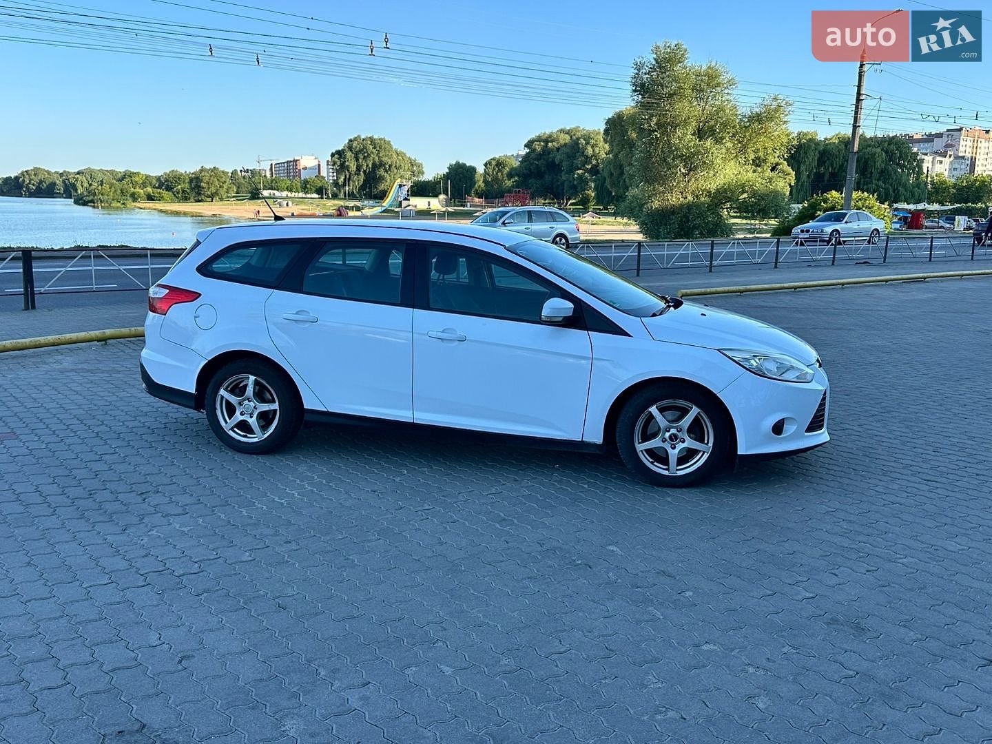 Ford Focus 2011 VIN WF0LXXGCBLBY39118 фото оголошення 10 з 41
