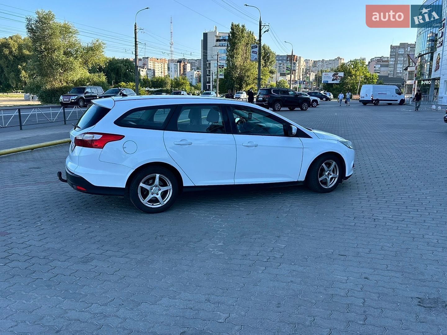 Ford Focus 2011 VIN WF0LXXGCBLBY39118 фото оголошення 12 з 41