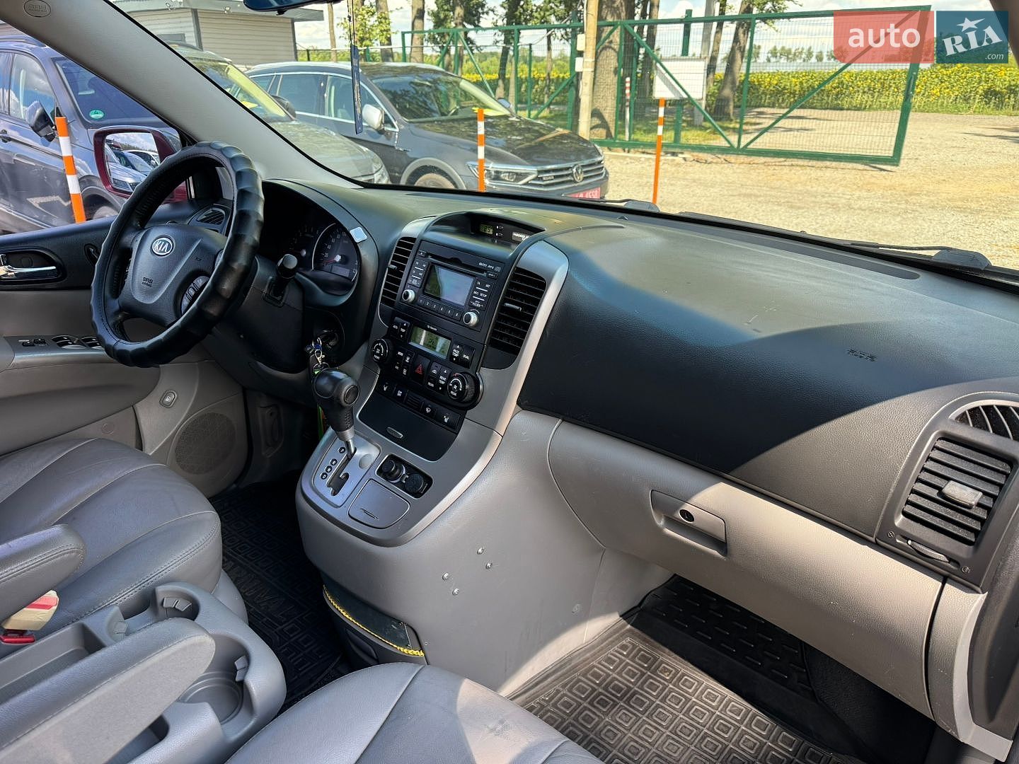 Kia Carnival 2011 VIN KNAMH816BB6414779 фото оголошення 10 з 55