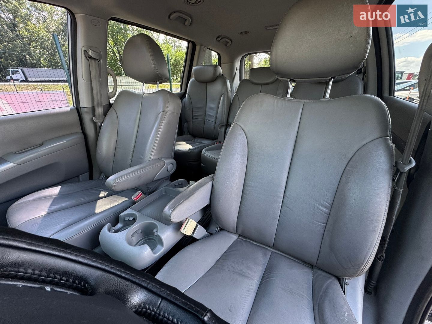 Kia Carnival 2011 VIN KNAMH816BB6414779 фото оголошення 13 з 55