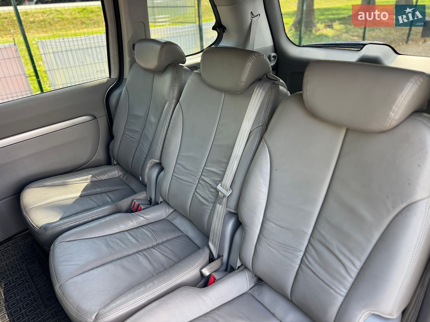 Kia Carnival 2011 VIN KNAMH816BB6414779 фото оголошення 31 з 55