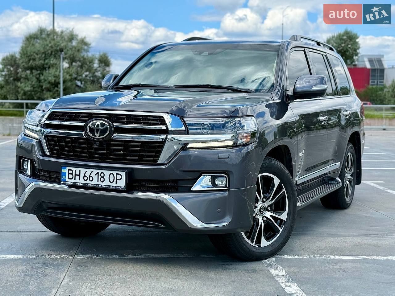 Toyota Land Cruiser 2017 VIN JTMCV02J204223850 фото оголошення 5 з 28