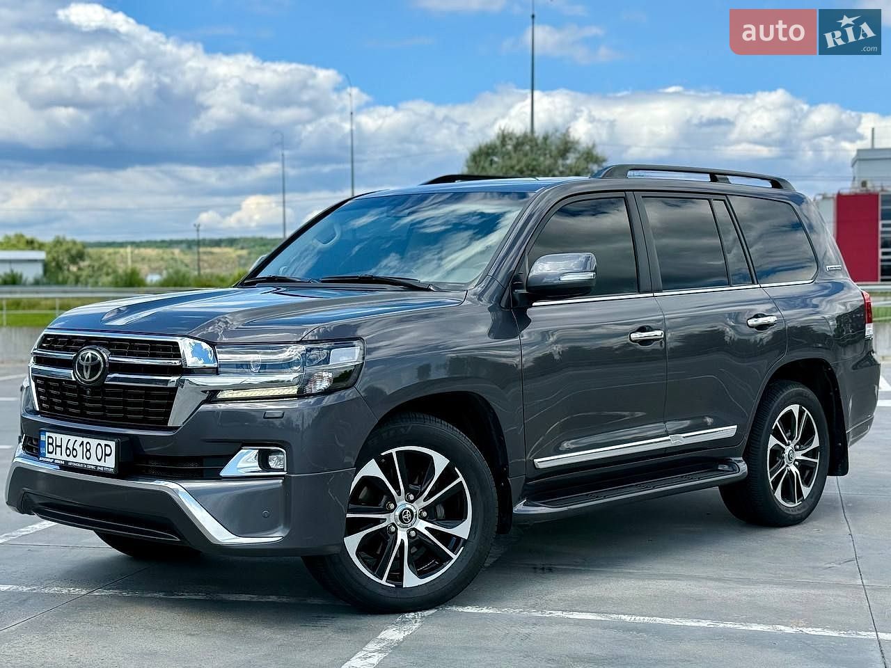 Toyota Land Cruiser 2017 VIN JTMCV02J204223850 фото оголошення 13 з 28