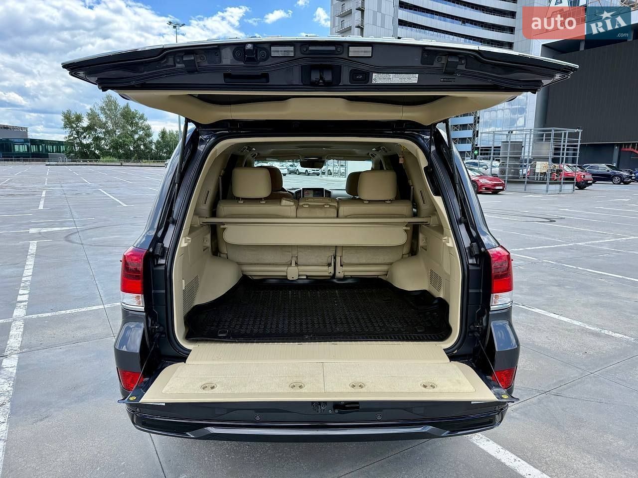 Toyota Land Cruiser 2017 VIN JTMCV02J204223850 фото оголошення 20 з 28