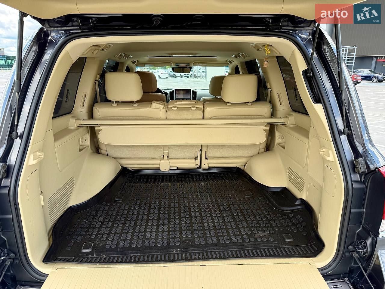 Toyota Land Cruiser 2017 VIN JTMCV02J204223850 фото оголошення 22 з 28