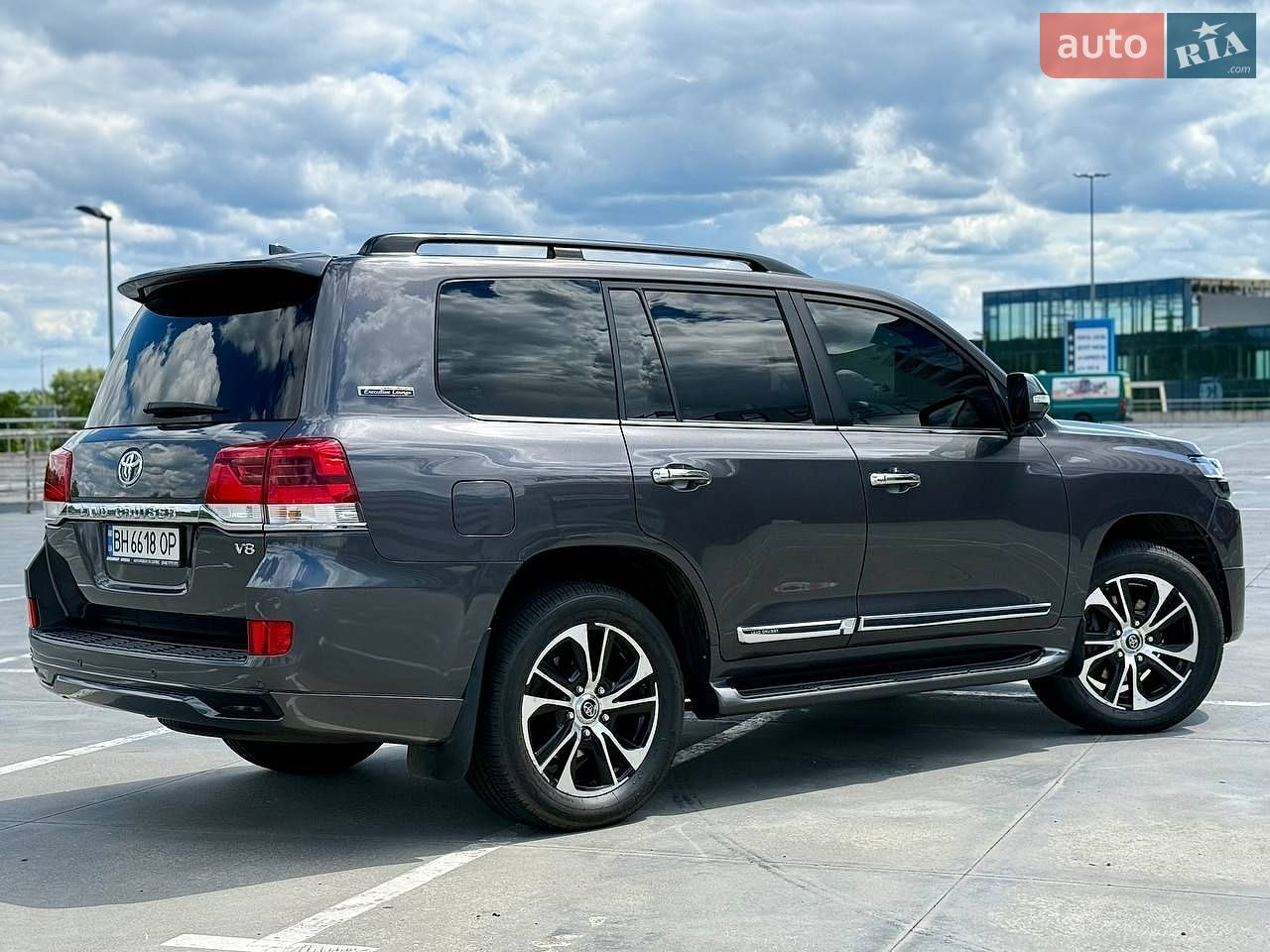 Toyota Land Cruiser 2017 VIN JTMCV02J204223850 фото оголошення 28 з 28