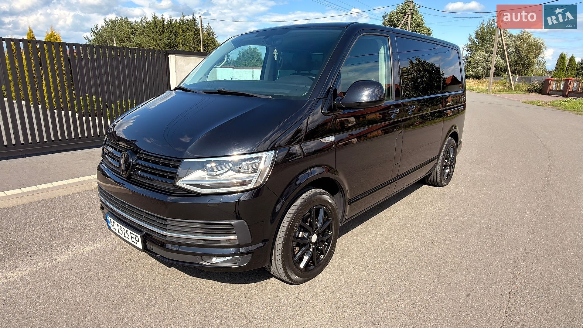 Volkswagen Multivan 2016 VIN WV2ZZZ7HZHH027650 фото оголошення 12 з 36