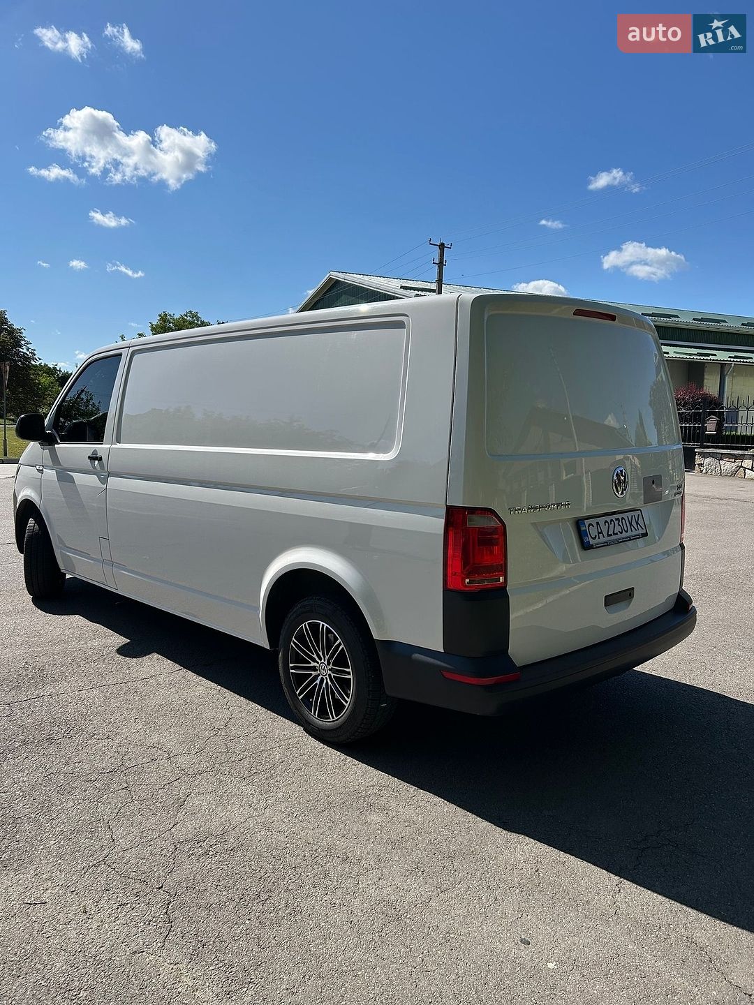 Volkswagen Transporter 2018 VIN WV1ZZZ7HZJH137362 фото оголошення 6 з 18