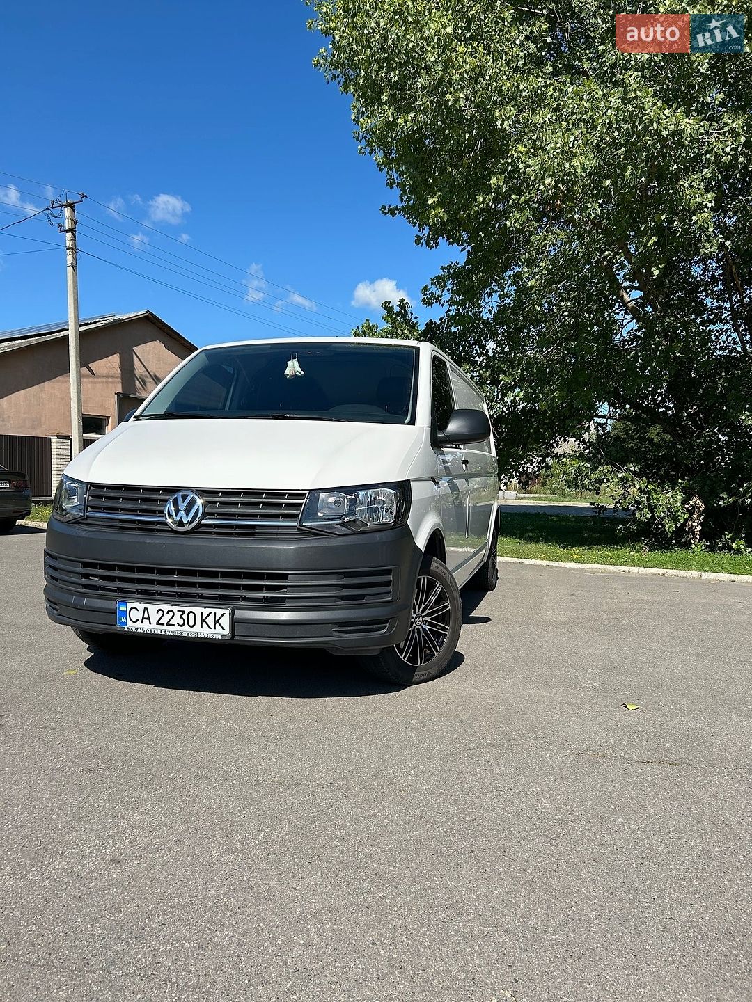 Volkswagen Transporter 2018 VIN WV1ZZZ7HZJH137362 фото оголошення 8 з 18