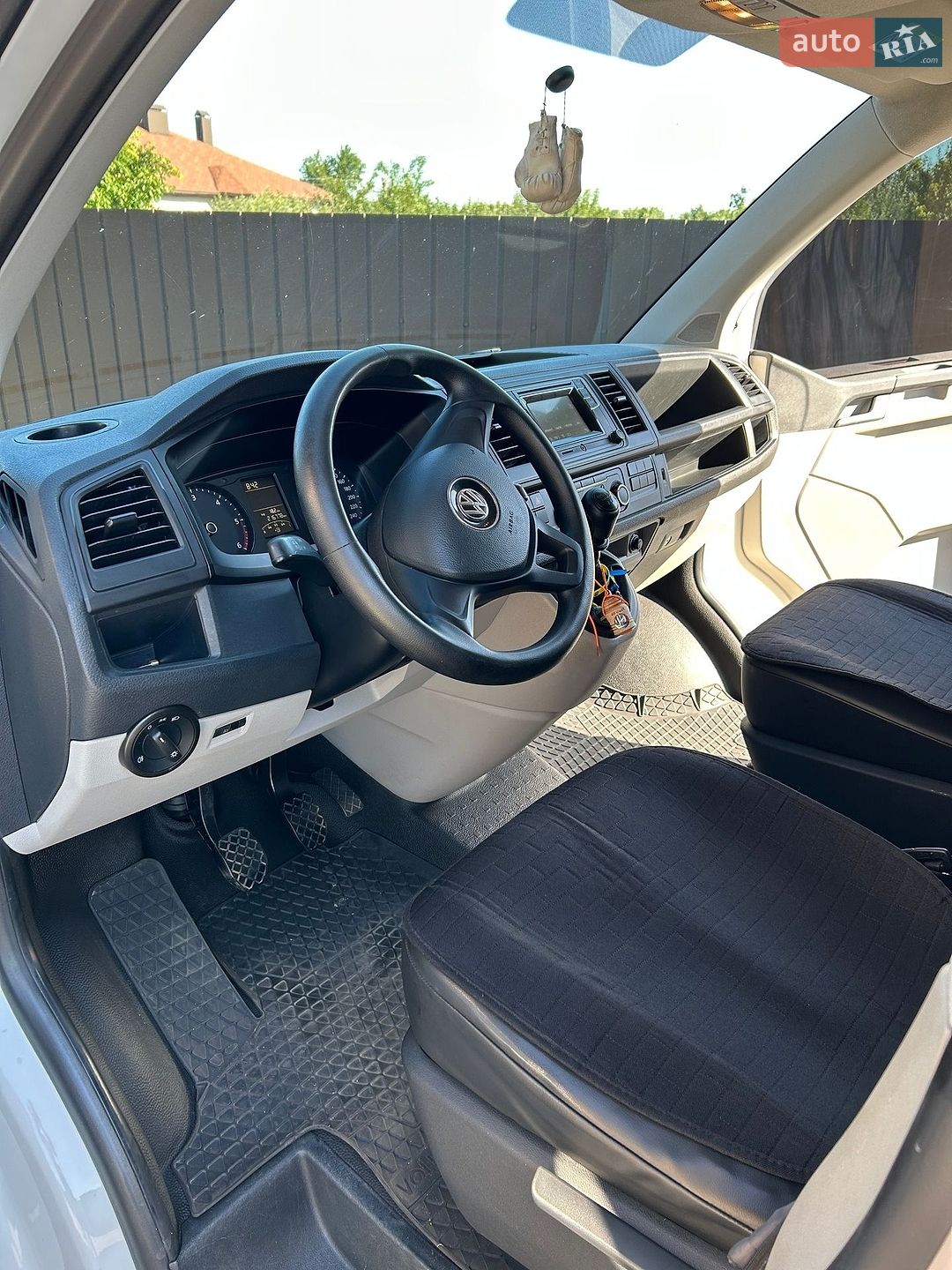 Volkswagen Transporter 2018 VIN WV1ZZZ7HZJH137362 фото оголошення 12 з 18