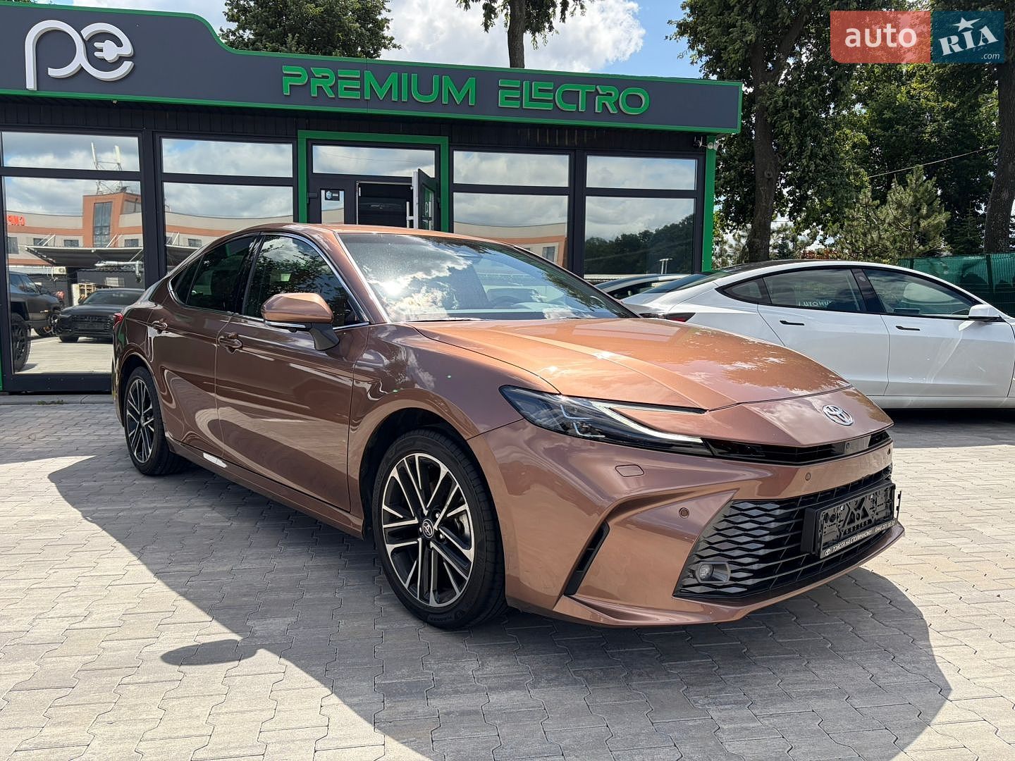 Toyota Camry 2025 VIN JTNAHACK003027807 фото оголошення 8 з 33