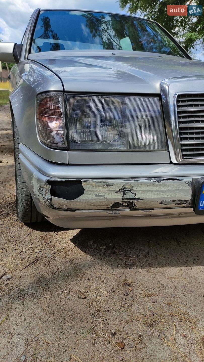 Mercedes-Benz E-Class 1992 VIN WDB1240261B725056 фото оголошення 3 з 57