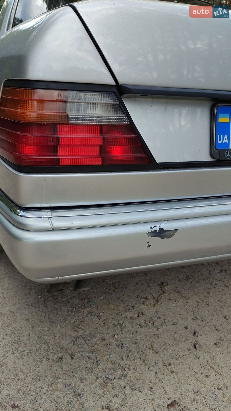 Mercedes-Benz E-Class 1992 VIN WDB1240261B725056 фото оголошення 40 з 57