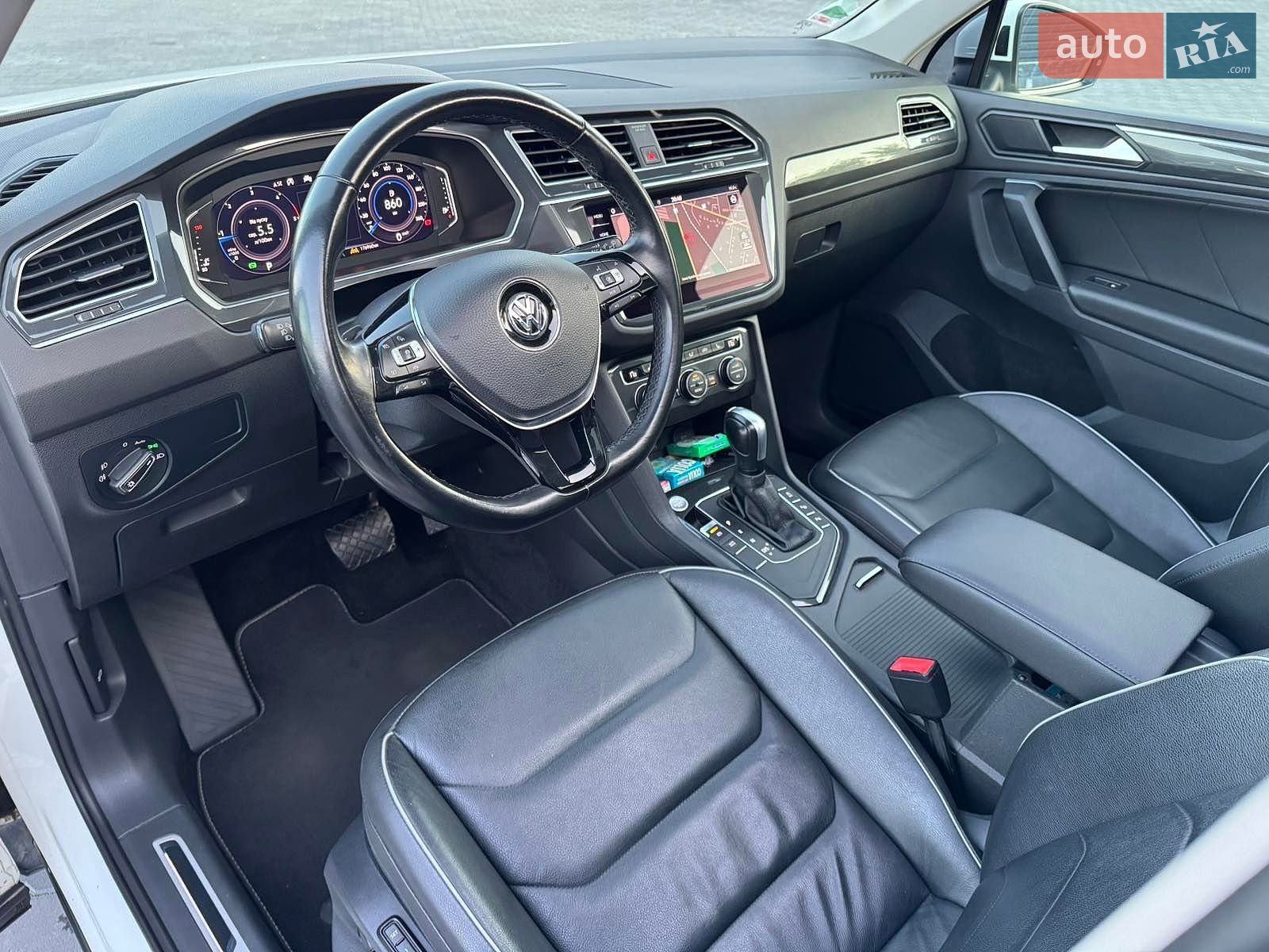Volkswagen Tiguan 2019 VIN WVGZZZ5NZLW854512 фото оголошення 13 з 38