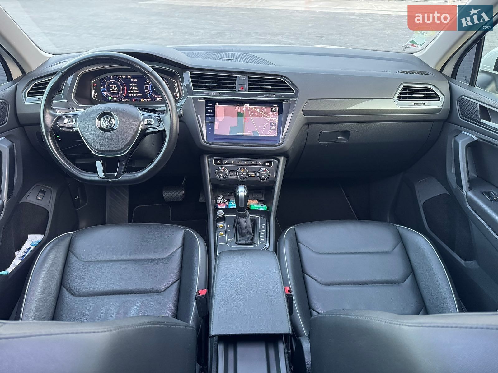 Volkswagen Tiguan 2019 VIN WVGZZZ5NZLW854512 фото оголошення 14 з 38