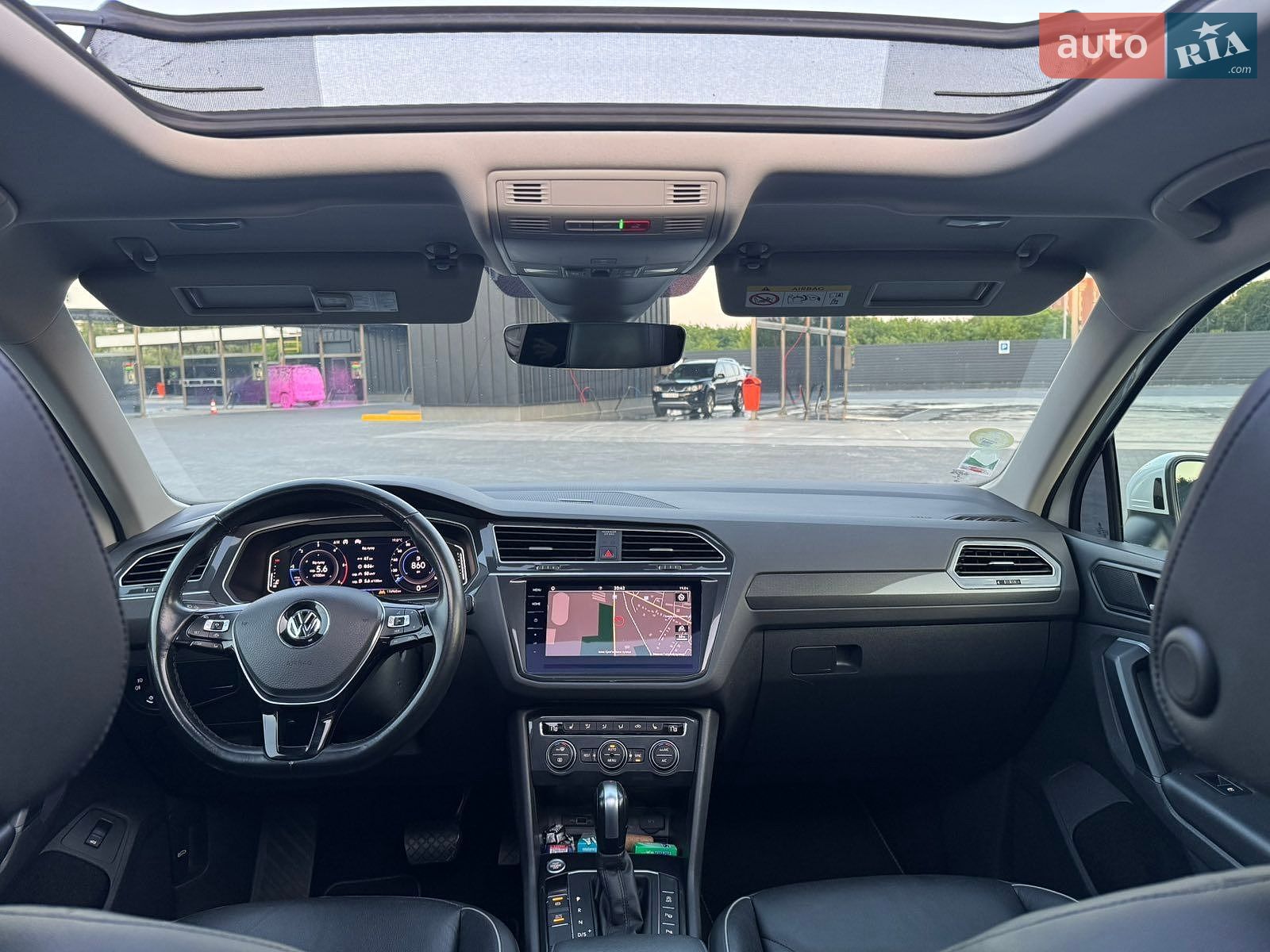 Volkswagen Tiguan 2019 VIN WVGZZZ5NZLW854512 фото оголошення 15 з 38