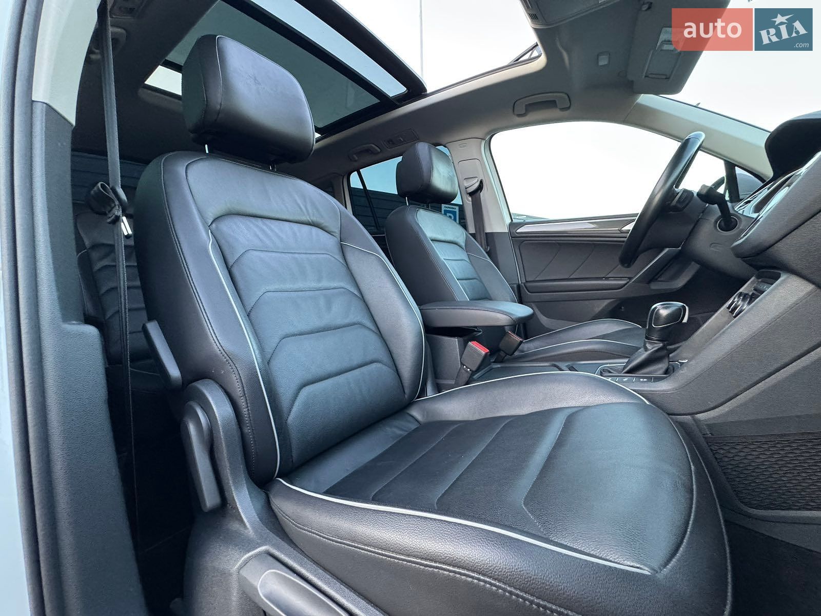 Volkswagen Tiguan 2019 VIN WVGZZZ5NZLW854512 фото оголошення 38 з 38