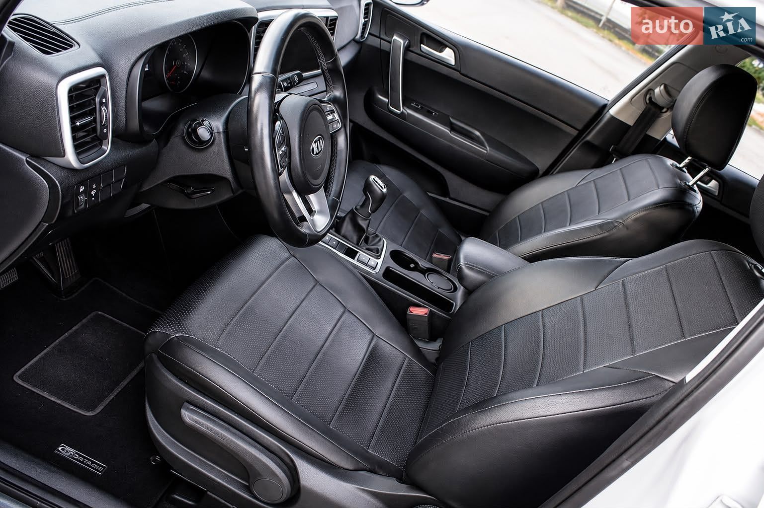 Kia Sportage 2021 VIN U5YPG814AML054864 фото оголошення 13 з 18