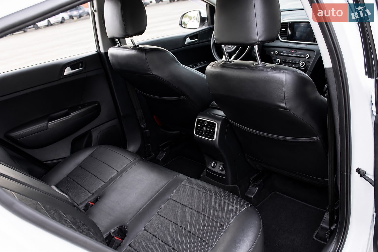 Kia Sportage 2021 VIN U5YPG814AML054864 фото оголошення 16 з 18
