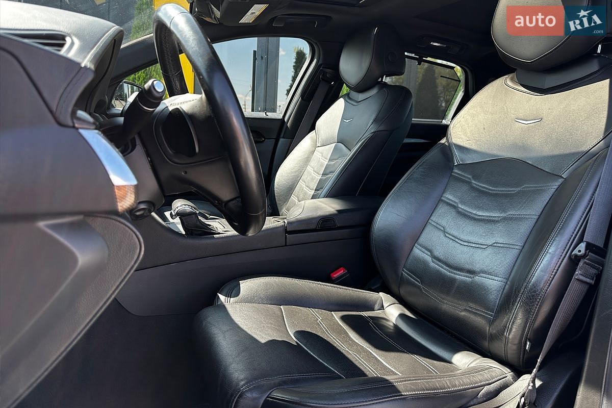 Cadillac CT6 2016 VIN 1G6KD5RS2HU153937 фото оголошення 9 з 32