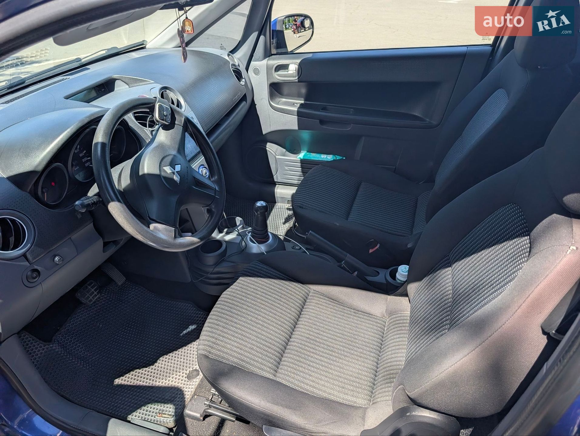 Mitsubishi Colt 2008 VIN XMCMJZ34A8F046035 фото оголошення 10 з 17