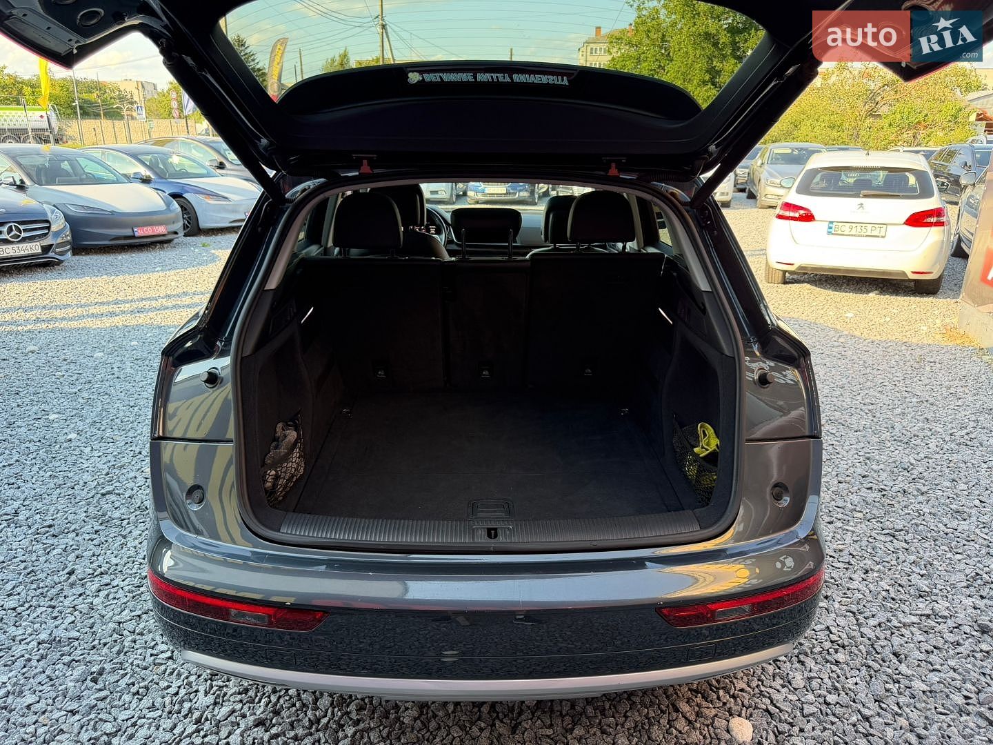 Audi Q5 2018 VIN WA1BNAFYXJ2102712 фото оголошення 14 з 49