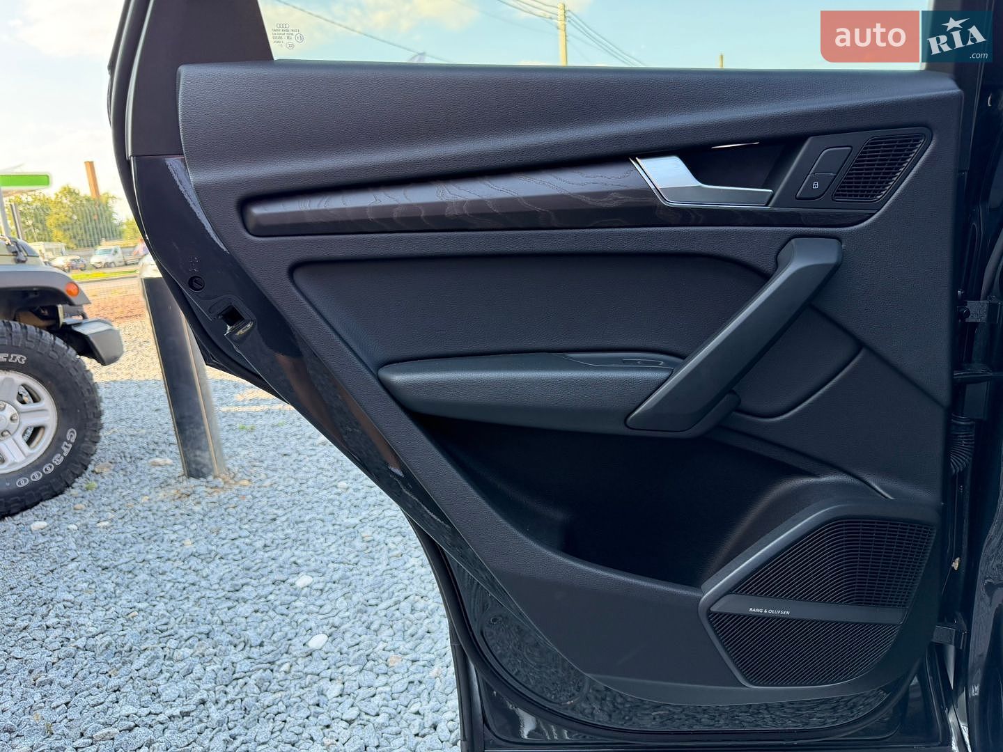 Audi Q5 2018 VIN WA1BNAFYXJ2102712 фото оголошення 23 з 49